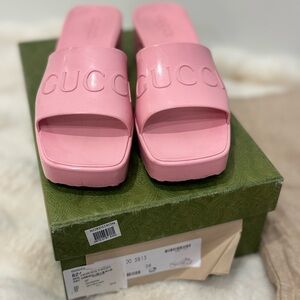 Gucci Women's Pink Slide Sandals